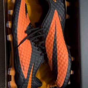 Nike Hypervenom Phantom Black and Orange Box